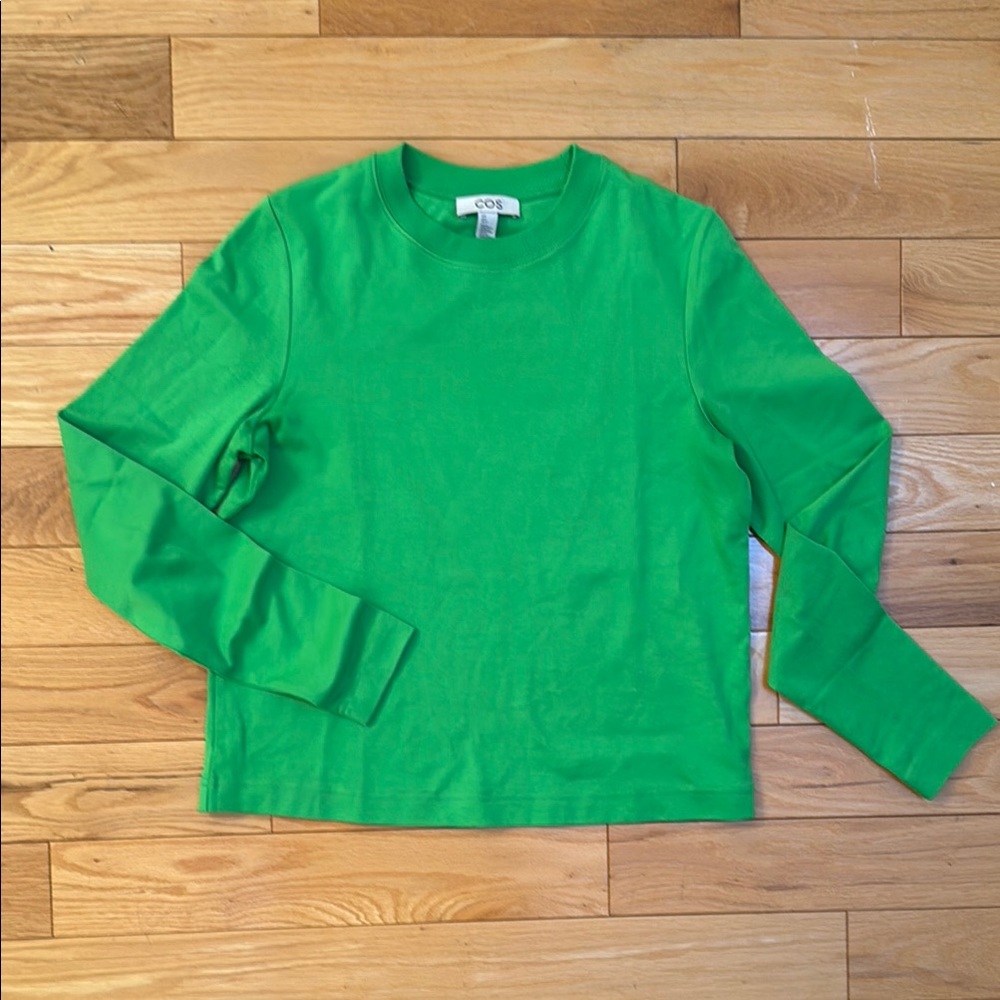 COS Womans Green Long Sleeve T-Shirt - NEVER WORN Bright green